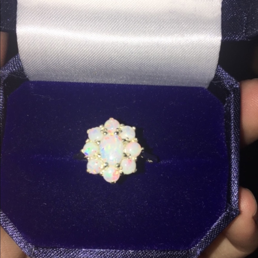 Real 9 opal ring size 7! - Picture 3 of 3